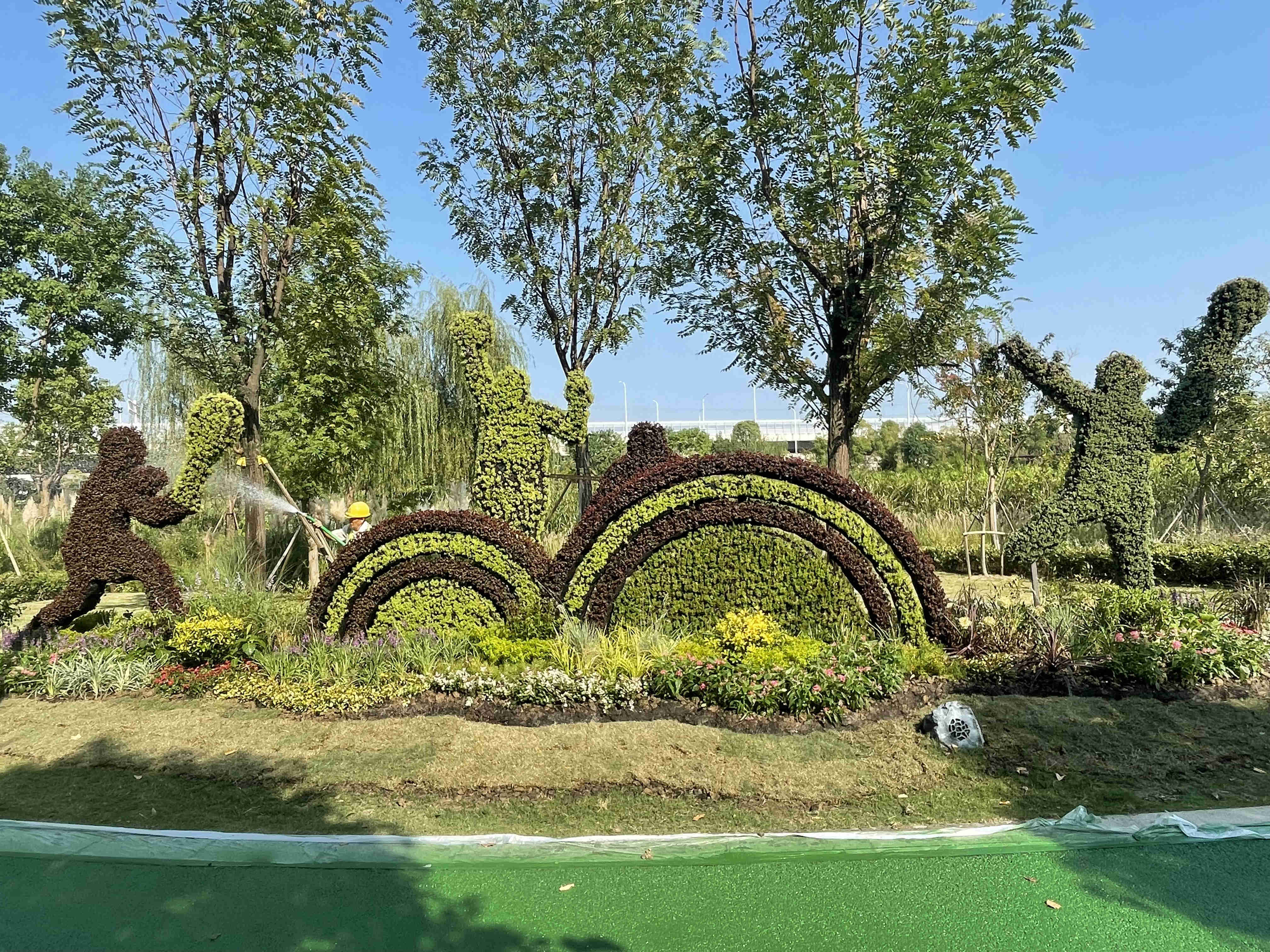 琴川城市公园绿雕1 (2)_副本.jpg 琴川城市公园绿雕1 (2)_副本.jpg